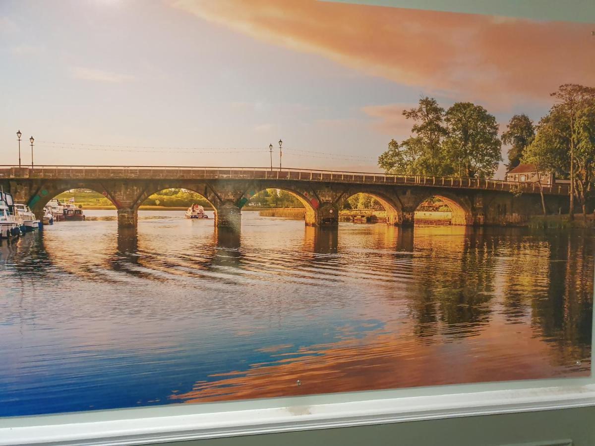 Shannon Bridge House Carrick on Shannon Esterno foto